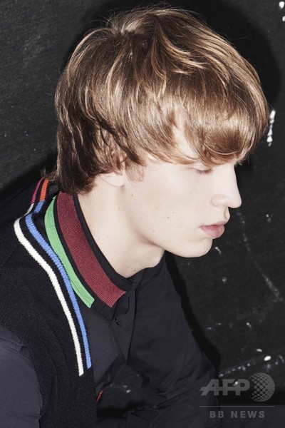 「Raf Simons×Fred Perry」2015秋冬コレクション28日発売開始