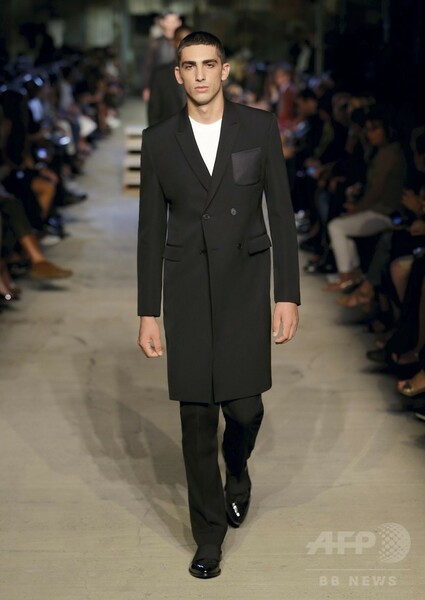 「ジバンシィ」16年春夏コレクション