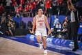 FIBAバスケットボール・ワールドカップ、17-32位順位決定ラウンド・グループO、日本対カーボベルデ。得点を決めて喜ぶ富永啓生（2023年9月2日撮影）。(c)Yuichi YAMAZAKI / AFP