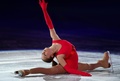 ソチ冬季五輪、フィギュアスケート・エキシビションの演技に臨むユリア・リプニツカヤ（Julia Lipnitskaia、2014年2月22日撮影）。(c)AFP/JOHN MACDOUGALL
