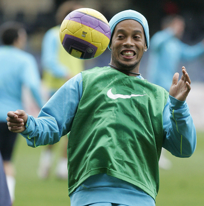 FCバルセロナ 『エル・クラシコ』に向けてホームでトレーニング