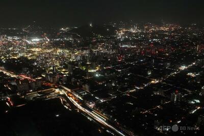 チリの大規模停電、電力復旧 夜間外出禁止令も解除