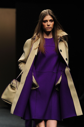 ＜11/12年秋冬ミラノコレクション＞ブルマリン