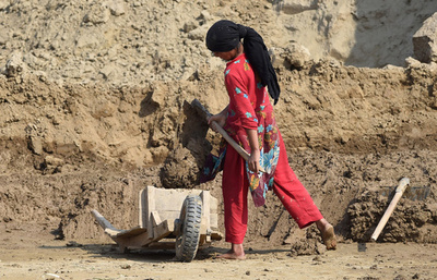 パキスタンで少女を偽装結婚に勧誘、中国人8人を逮捕