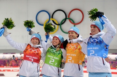 ノルウェーが混合リレーで金、ビョルンダーレンがメダル獲得数で冬季五輪新 ソチ五輪