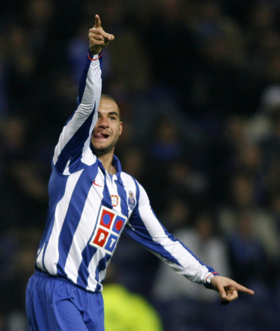 ポルト ビトリア・セツバルを降し首位キープ