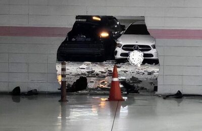 ソウルでの衝撃事故「まるで漫画」2億ウォン超ポルシェ・カイエン、駐車場の壁をシルエットのまま貫通