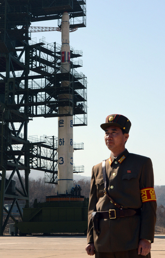 北朝鮮、打ち上げ施設を外国メディアに公開