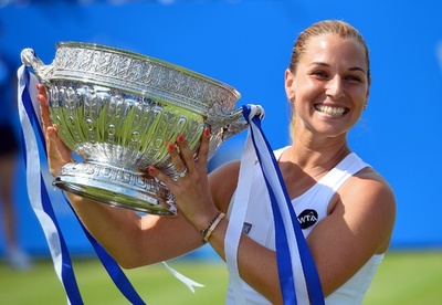 チブルコバが芝で初優勝、プリスコバを破る エイゴン国際