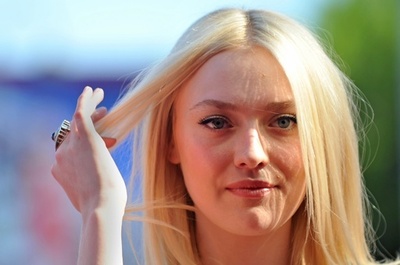 ダコタ・ファニング、ベネチア映画祭に登場