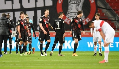 バイエルンが逆転勝利で首位守る、ドルトはまさかの敗戦