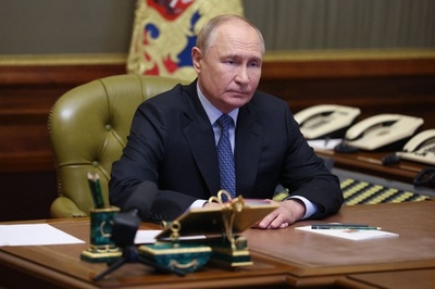 プーチン氏、核兵器使用の基準緩和を提案