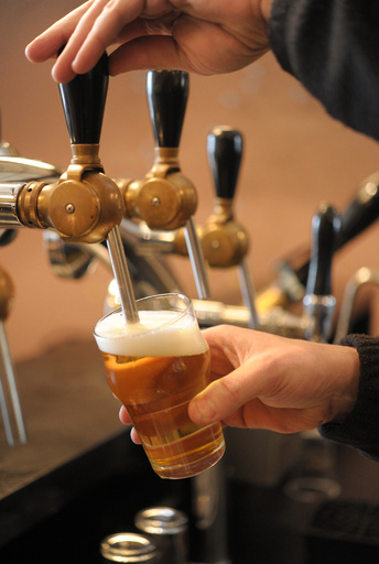 飲酒によるがん死者、2012年に36万人 国連機関調査