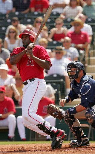 ＜07MLB オープン戦＞エンゼルス 6-4でパドレスに勝利 - 米国