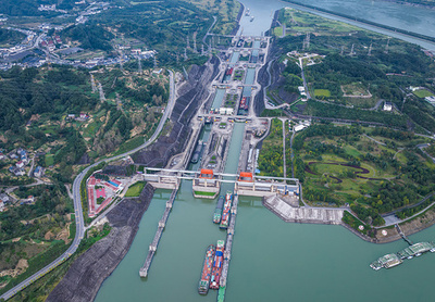 中国の三峡ダム水門 1〜9月の貨物通過は過去最高の1億2700万トン