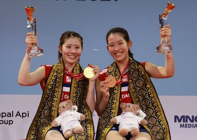 松山/志田組が女子ダブルスV バドミントン・インドネシアOP