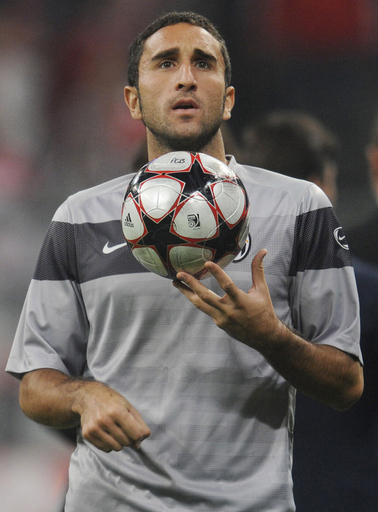 シュツットガルト 期限付き移籍でモリナロを獲得