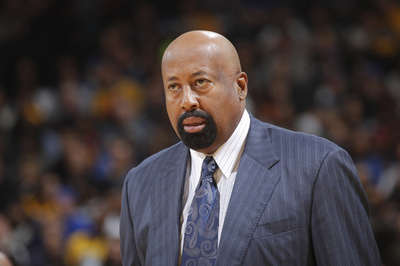 ニックス、ウッドソンHCを解任