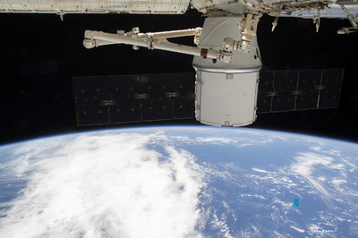 京大、世界初の木造人工衛星「LignoSat」打ち上げ