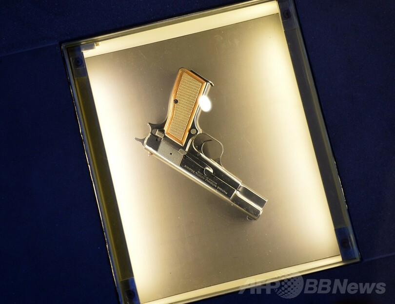 ヨハネ・パウロ2世を撃った銃、生家の博物館で展示