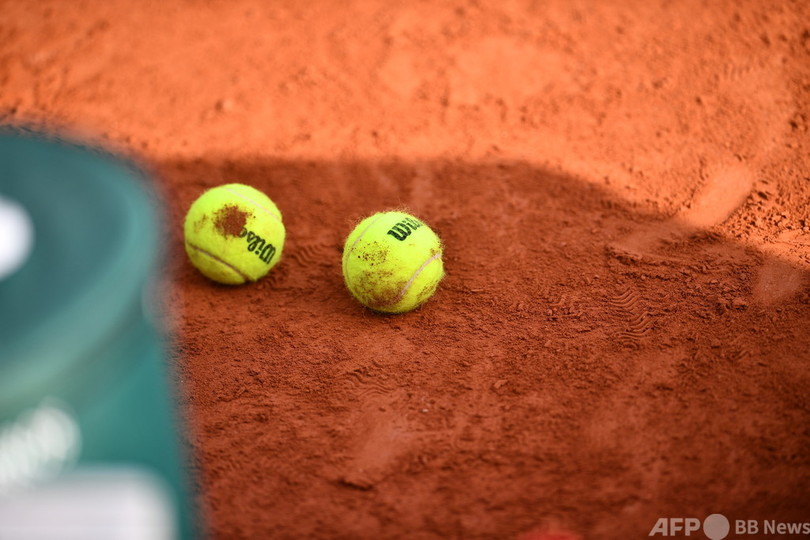 ロシア女子複選手、全仏での八百長疑惑で警察から聴取