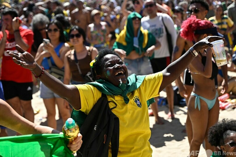 ブラジル敗退決定、母国のファンは落胆し涙 カタールW杯