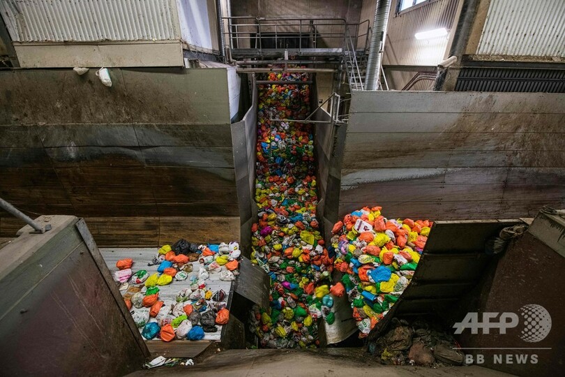 リサイクル店だけのショッピングモールが大人気　スウェーデン