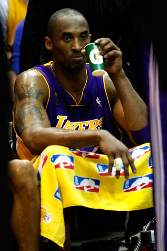 コービー・ブライアントが初のファイナルMVPに輝く、NBAファイナル