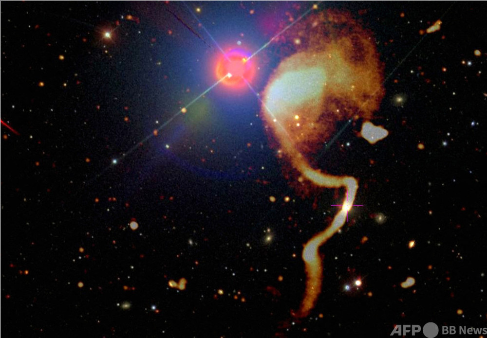 初期宇宙には星形成の銀河が多数 LOFAR電波望遠鏡で明らかに