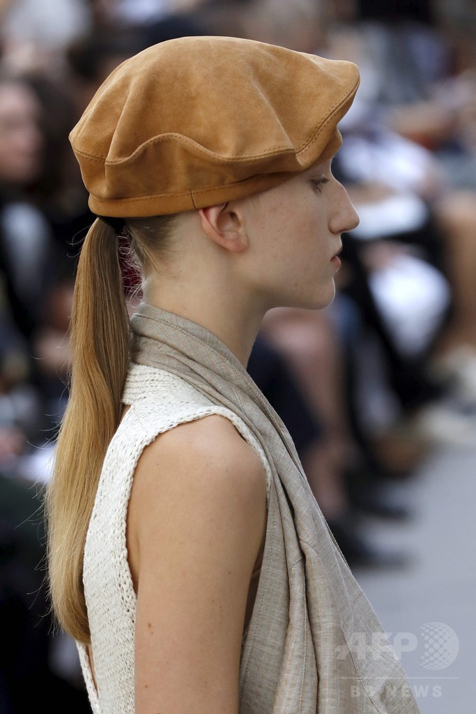 「ネヘラ」17年春夏