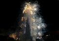アラブ首長国連邦（UAE）ドバイ（Dubai）の世界一の超高層ビル「ブルジュ・ドバイ（Burj Dubai、正式名ブルジュ・ハリファ（Burj Khalifa））」の落成式（2010年1月4日撮影）。(c)AFP/MARWAN NAAMANI