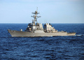 大西洋を航行する米海軍のミサイル駆逐艦ロス（2008年2月21日撮影、資料写真）。(c)AFP/U.S. Navy photo by Mass Communication Specialist Seaman Mandy Hunsucker-HO