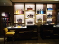13日にリニューアルオープンする「ルイ・ヴィトン（Louis Vuitton）」松屋銀座店の店内の様子（2013年9月12日撮影）。(c)MODE PRESS
