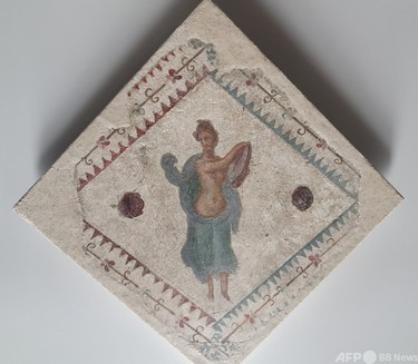 フローラ、1030x630 (古代ローマ都市で見つかったフレスコ画の複製) フローラ（フレスコ画） : Renaissance