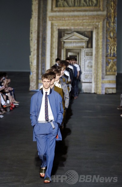 80年代の新解釈 クリスヴァンアッシュ 15年春夏メンズ 写真15枚 ファッション ニュースならmode Press Powered By Afpbb News