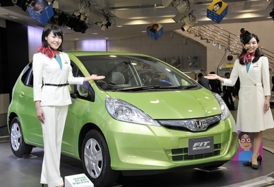 ホンダ、「フィット ハイブリッド」を発売