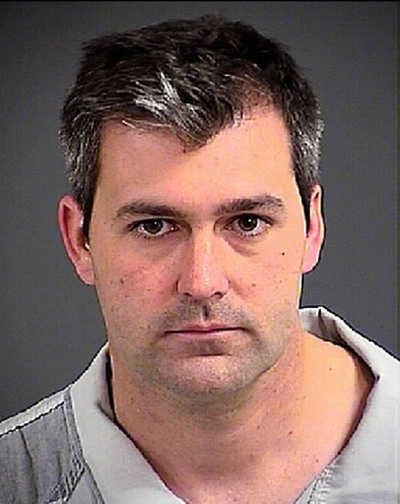 黒人射殺の米警官、殺人容疑で訴追 発砲映像がきっかけ