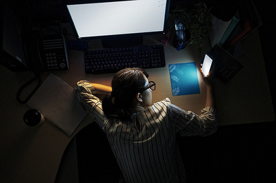 中国で「オフライン休息権」に注目集まる