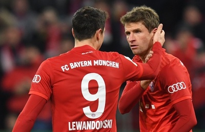 バイエルンがドイツ杯8強、ミュラーは監督交代後7G9A