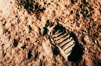 40年前のアポロ月面着陸の陰に、米ソ冷戦の構図