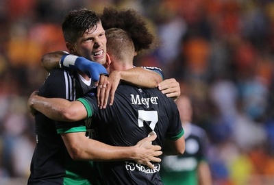 シャルケが敵地で3発、フンテラールは2得点