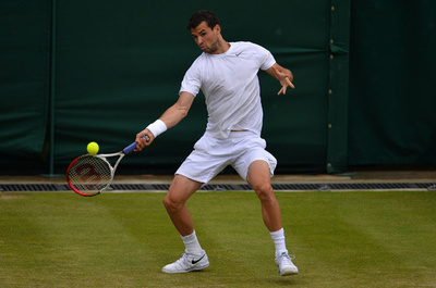 ディミトロフ敗退、シャラポワ勝利の女神なれず ウィンブルドン選手権