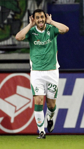 ブレーメン ハンブルガーを下し2位につける