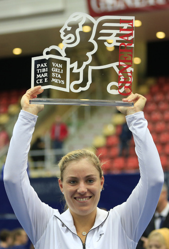 ケルバーが今季初優勝、ツアー選手権出場決める ジェネラリ・レディース