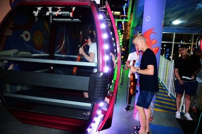 夜景がオーケストラのステージ　青島