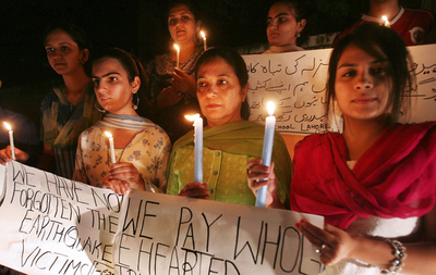 パキスタン大地震から2年、国内各地で追悼