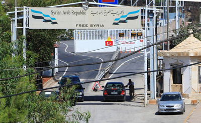 シリア北部の町をアルカイダ系勢力が占拠