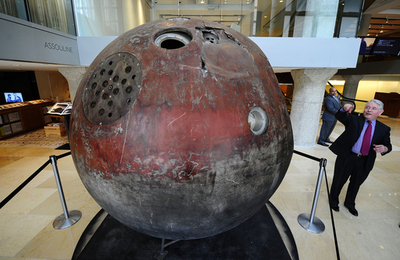 旧ソ連の傷だらけの宇宙カプセル、来月競売へ