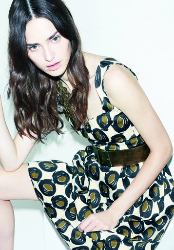 時代を切り開く強い女性を表現「シスレー」2015年春夏コレクション