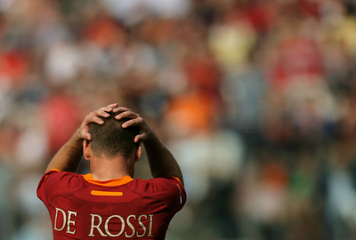 ＜サッカー セリエA＞ローマダービーはスコアレスドローに終わる - イタリア